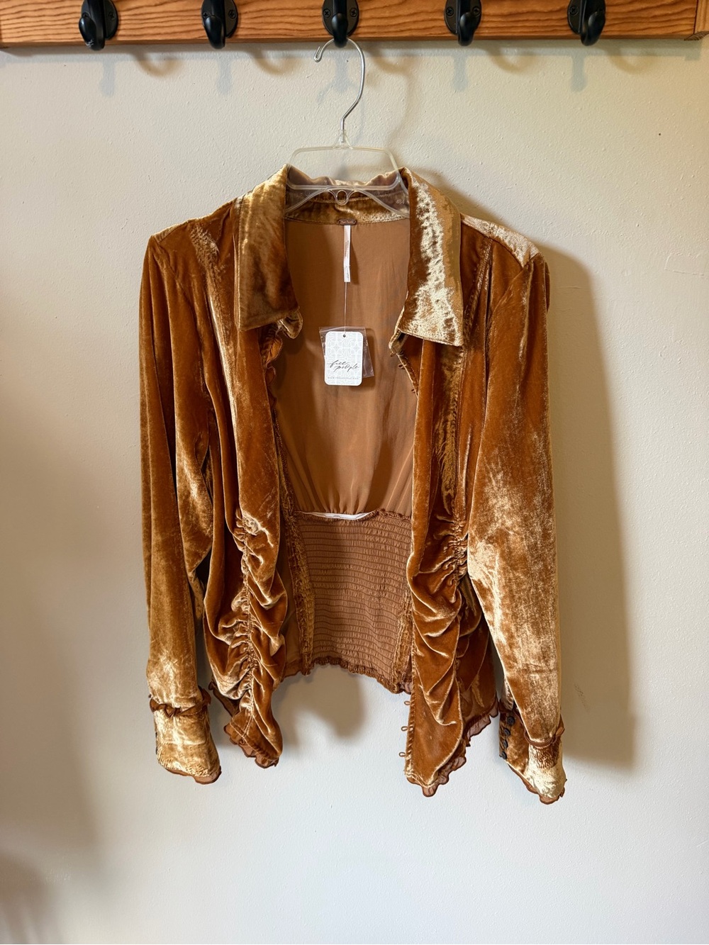✨ Free People So Julia Velvet Top ✨ NWT XL 💛